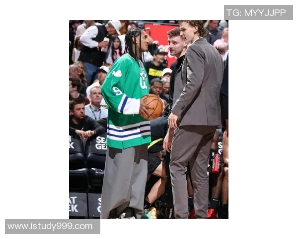 乔丹克拉克森:从替补到全明星的华丽蜕变与篮球传奇之路 乔丹克拉克森:从替补到全明星的华丽蜕变与篮球传奇之路