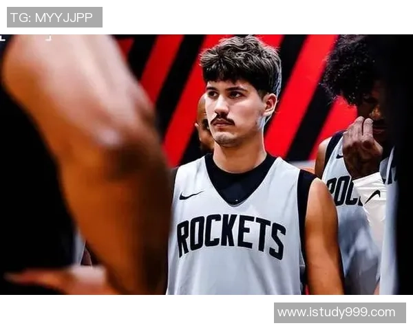 恩德里克的崛起之路:从青涩少年到足球场上的新星传奇 恩德里克的崛起之路:从青涩少年到足球场上的新星传奇