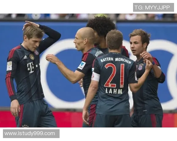 拜仁慕尼黑与里昂近期交锋分析及比赛亮点回顾 拜仁慕尼黑与里昂近期交锋分析及比赛亮点回顾